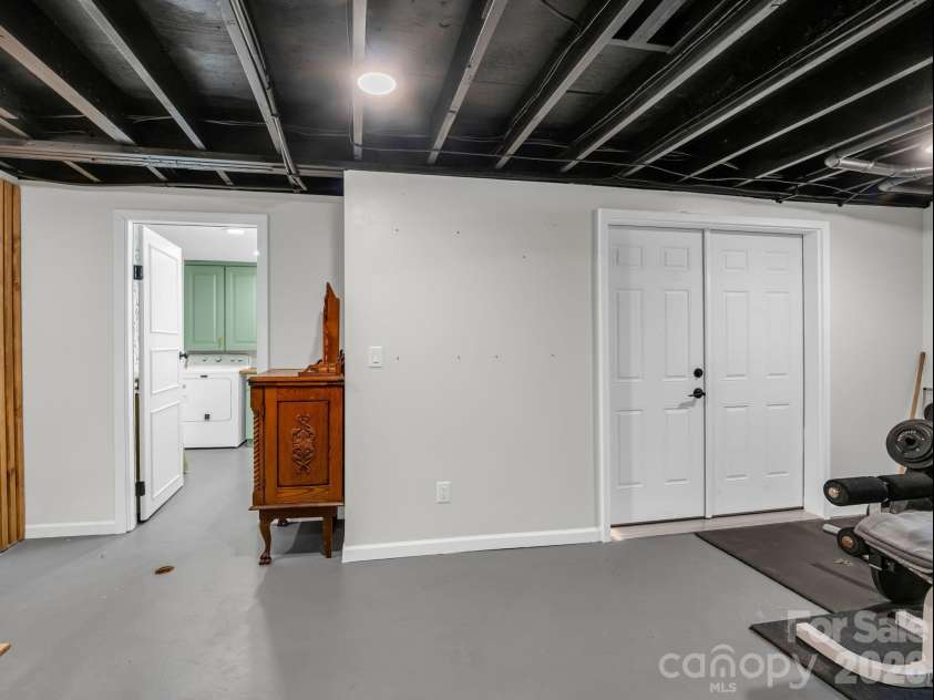 14 Penelope Street, Black Mountain, NC 28711.  MLS# CAR4394587, YatesRealty ID 34094. 