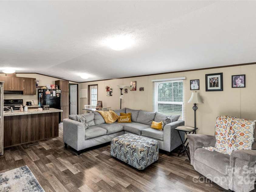 8115 Oaktree Street, Sharon, SC 29742.  MLS# CAR4295472, YatesRealty ID 34095. 