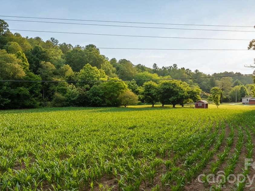 2970 Zacks Fork Road, Lenoir, NC 28645.  MLS# CAR4383651, YatesRealty ID 34099. 