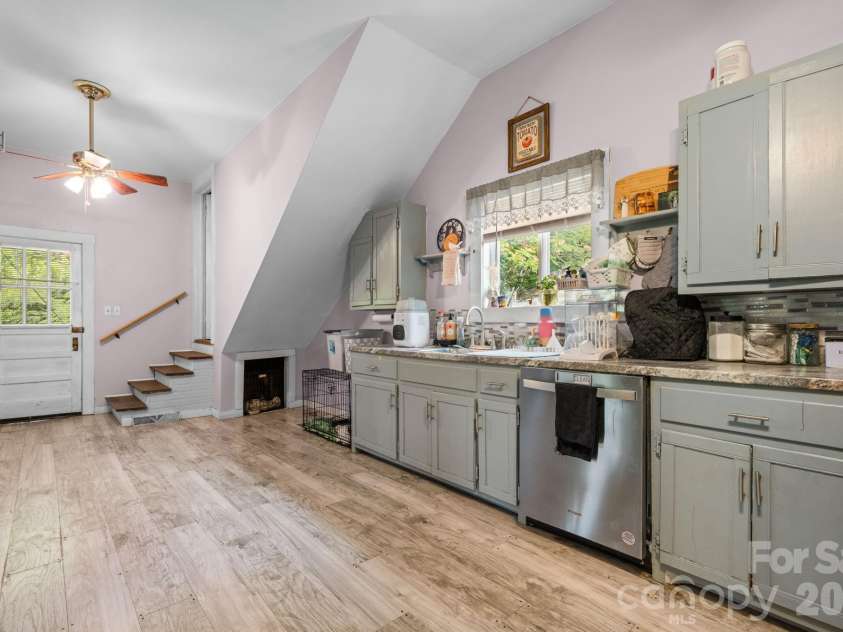 2970 Zacks Fork Road, Lenoir, NC 28645.  MLS# CAR4383651, YatesRealty ID 34099. 