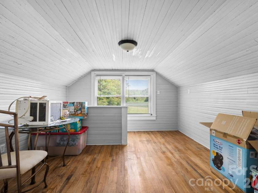 2970 Zacks Fork Road, Lenoir, NC 28645.  MLS# CAR4383651, YatesRealty ID 34099. 