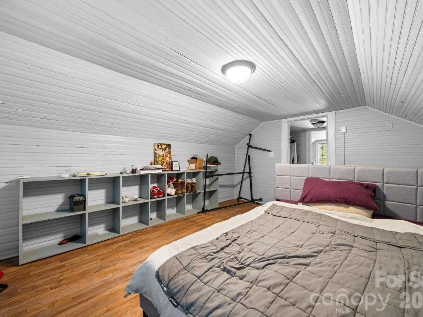 2970 Zacks Fork Road, Lenoir, NC 28645.  MLS# CAR4383651, YatesRealty ID 34099. 