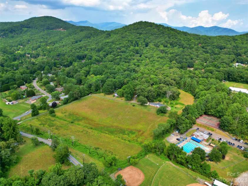 767 New Haw Creek Road, Asheville, NC 28805.  MLS# CAR4054085, YatesRealty ID 341. 