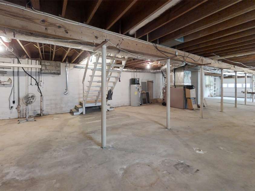 767 New Haw Creek Road, Asheville, NC 28805.  MLS# CAR4054085, YatesRealty ID 341. 