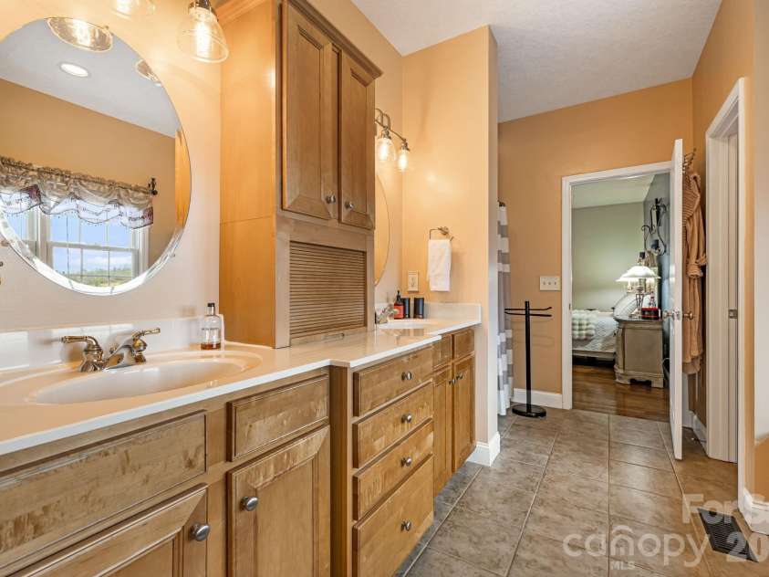 79 Bear Creek Hills Drive, Leicester, NC 28748.  MLS# CAR4338614, YatesRealty ID 3410. 