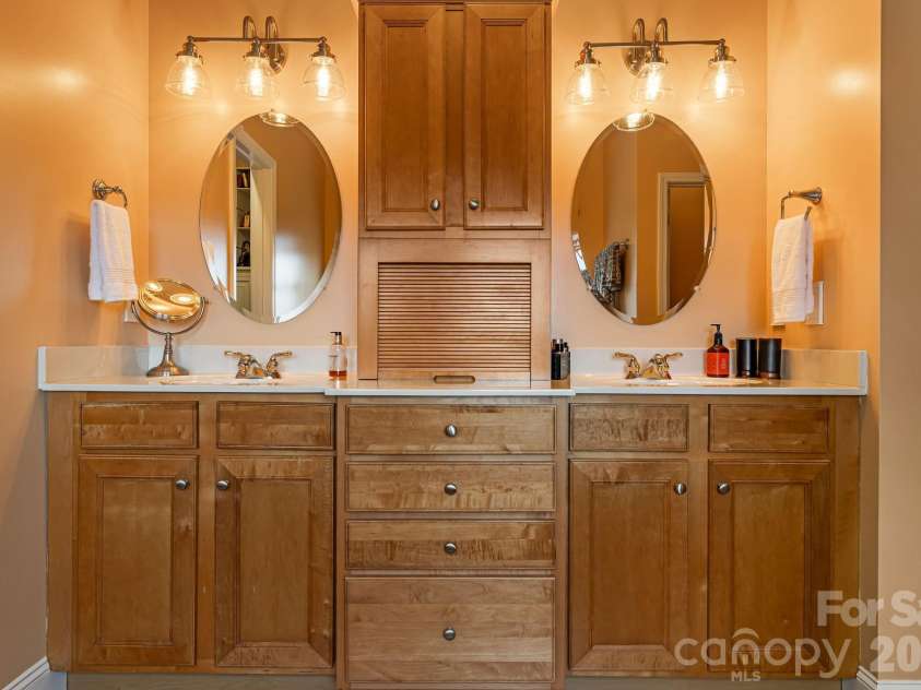 79 Bear Creek Hills Drive, Leicester, NC 28748.  MLS# CAR4338614, YatesRealty ID 3410. 