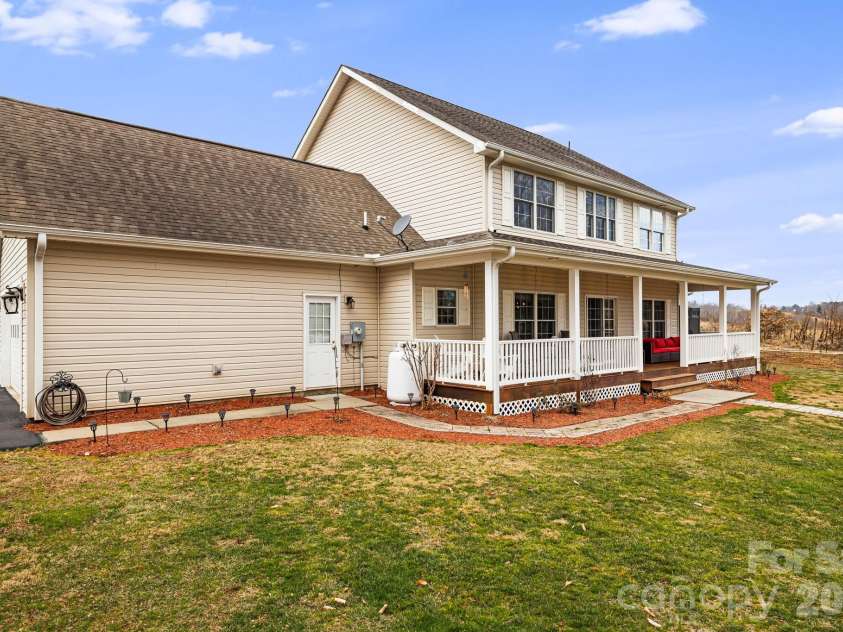 79 Bear Creek Hills Drive, Leicester, NC 28748.  MLS# CAR4338614, YatesRealty ID 3410. 
