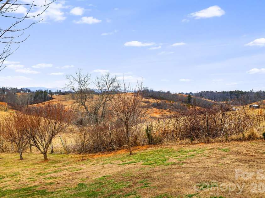 79 Bear Creek Hills Drive, Leicester, NC 28748.  MLS# CAR4338614, YatesRealty ID 3410. 