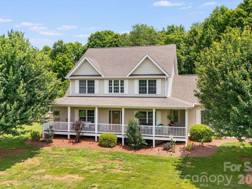 79 Bear Creek Hills Drive, Leicester, NC 28748.  MLS# CAR4338614, YatesRealty ID 3410. 