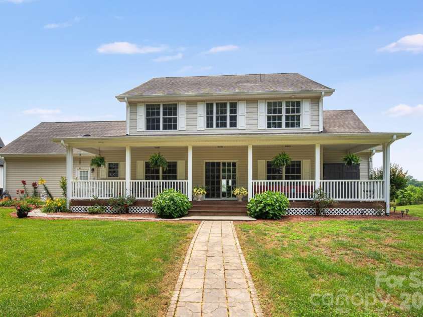 79 Bear Creek Hills Drive, Leicester, NC 28748.  MLS# CAR4338614, YatesRealty ID 3410. 