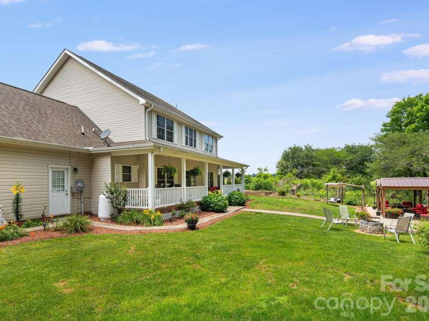 79 Bear Creek Hills Drive, Leicester, NC 28748.  MLS# CAR4338614, YatesRealty ID 3410. 