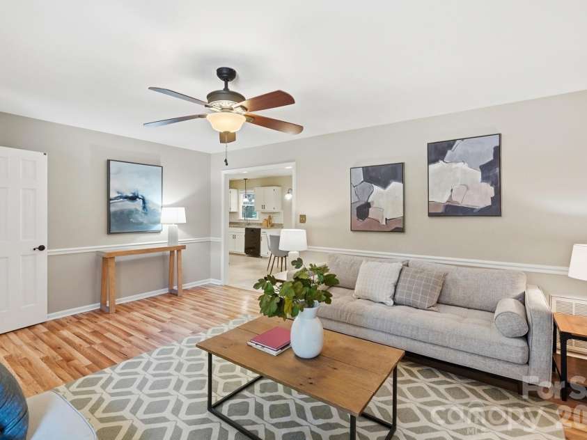730 Fredricksburg Road, Matthews, NC 28105.  MLS# CAR4396481, YatesRealty ID 34100. 