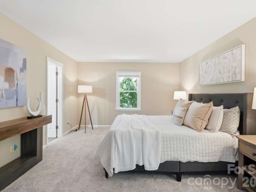730 Fredricksburg Road, Matthews, NC 28105.  MLS# CAR4396481, YatesRealty ID 34100. 