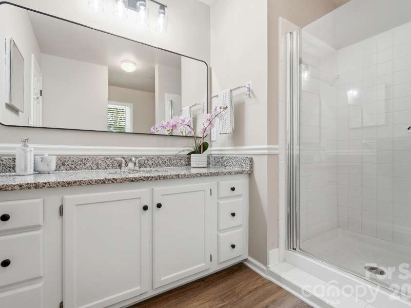 730 Fredricksburg Road, Matthews, NC 28105.  MLS# CAR4396481, YatesRealty ID 34100. 
