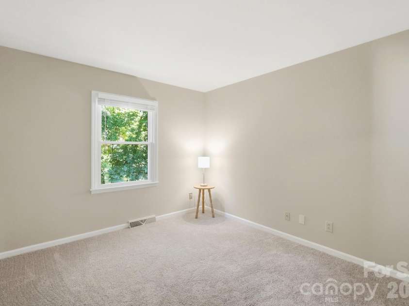 730 Fredricksburg Road, Matthews, NC 28105.  MLS# CAR4396481, YatesRealty ID 34100. 