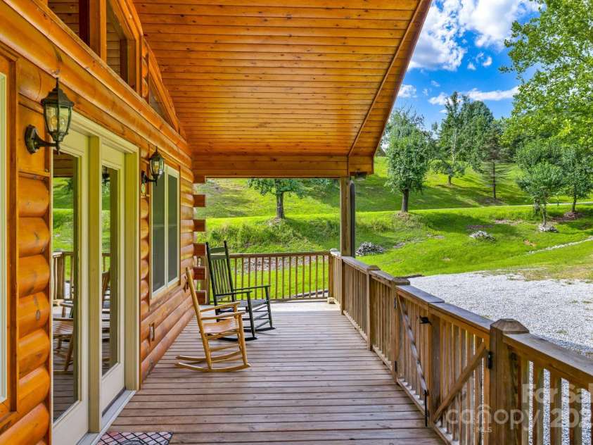 637 River Country Road, Piney Creek, NC 28663.  MLS# CAR4295284, YatesRealty ID 34101. 