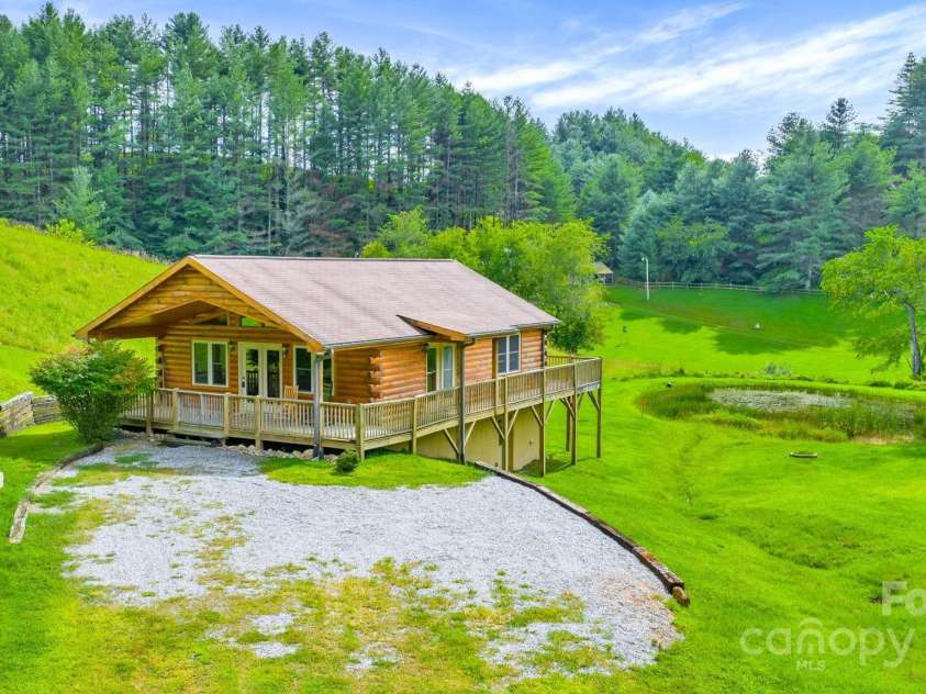 637 River Country Road, Piney Creek, NC 28663.  MLS# CAR4295284, YatesRealty ID 34101. 