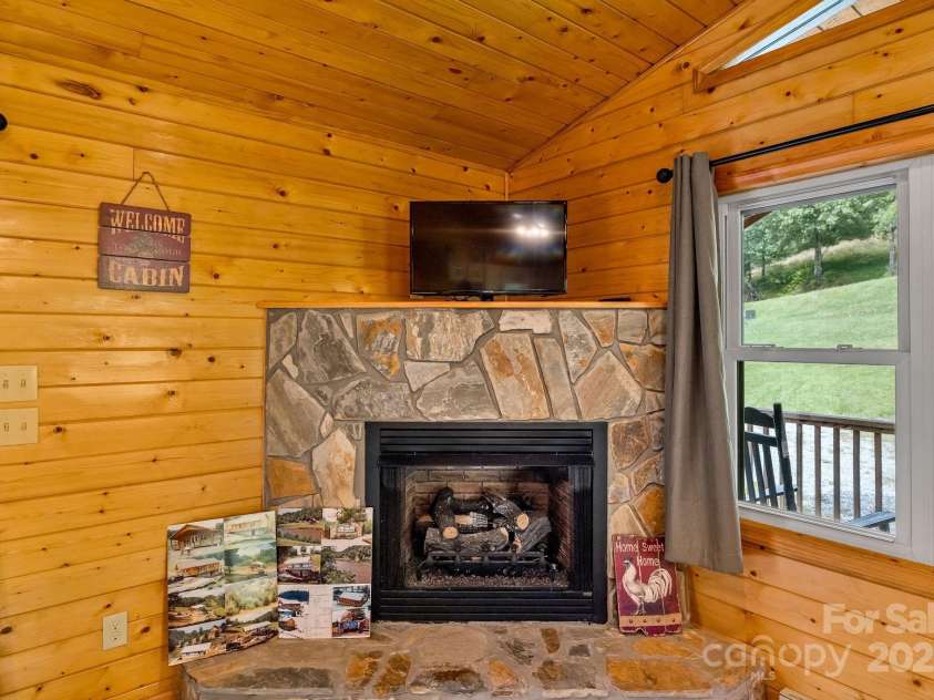 637 River Country Road, Piney Creek, NC 28663.  MLS# CAR4295284, YatesRealty ID 34101. 