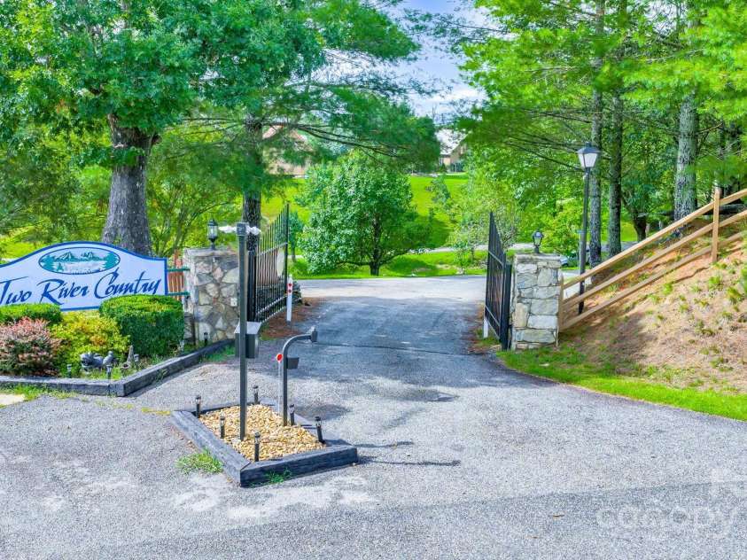 637 River Country Road, Piney Creek, NC 28663.  MLS# CAR4295284, YatesRealty ID 34101. 