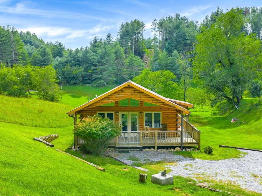 637 River Country Road, Piney Creek, NC 28663.  MLS# CAR4295284, YatesRealty ID 34101. 