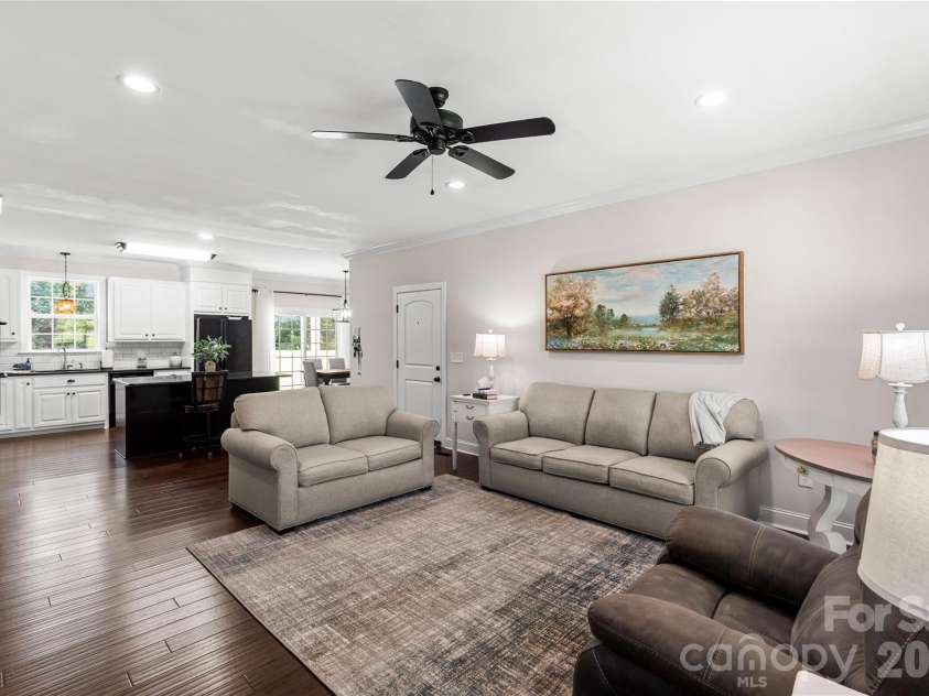 1962 Robin Drive, Lancaster, SC 29720.  MLS# CAR4395844, YatesRealty ID 34102. 