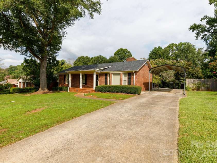 1838 Townes Court, Rock Hill, SC 29730.  MLS# CAR4295551, YatesRealty ID 34105. 