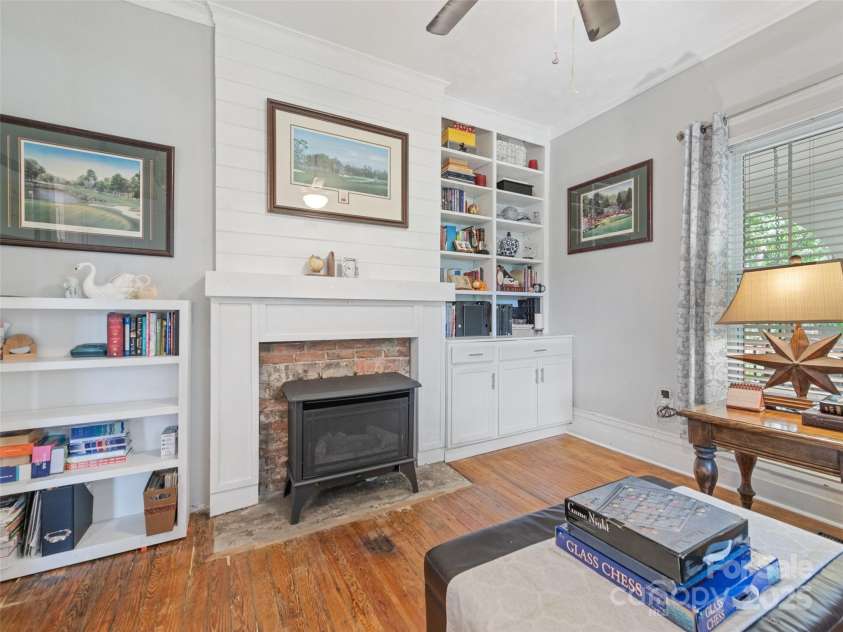145 Shackford Street, Waynesville, NC 28786.  MLS# CAR4295587, YatesRealty ID 34106. 