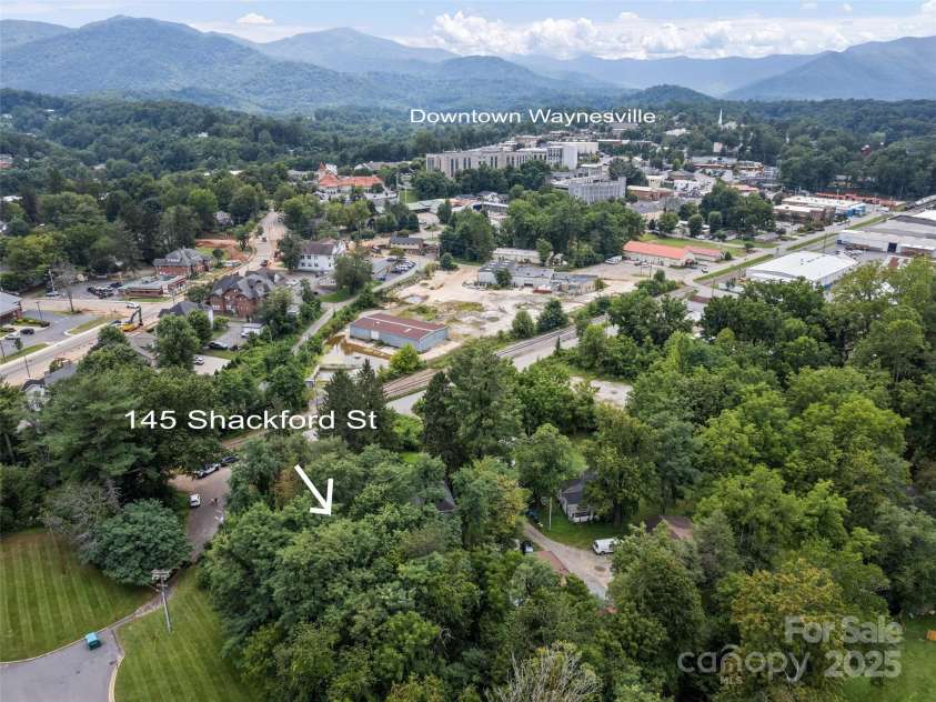 145 Shackford Street, Waynesville, NC 28786.  MLS# CAR4333580, YatesRealty ID 34106. 