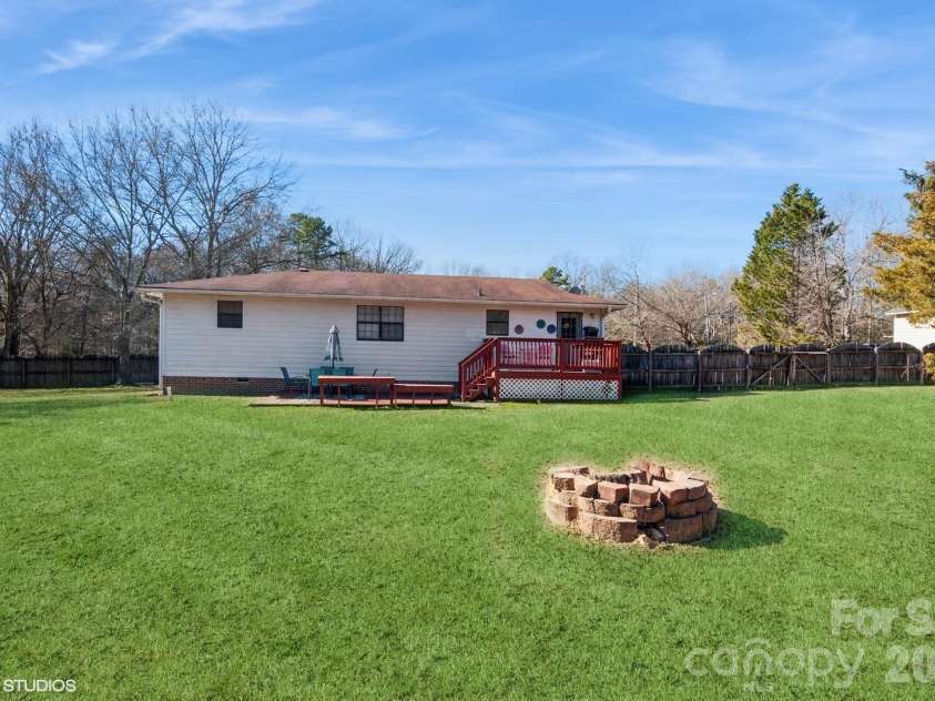 9938 Sandra Lane, Fort Mill, SC 29707.  MLS# CAR4398948, YatesRealty ID 34106. 