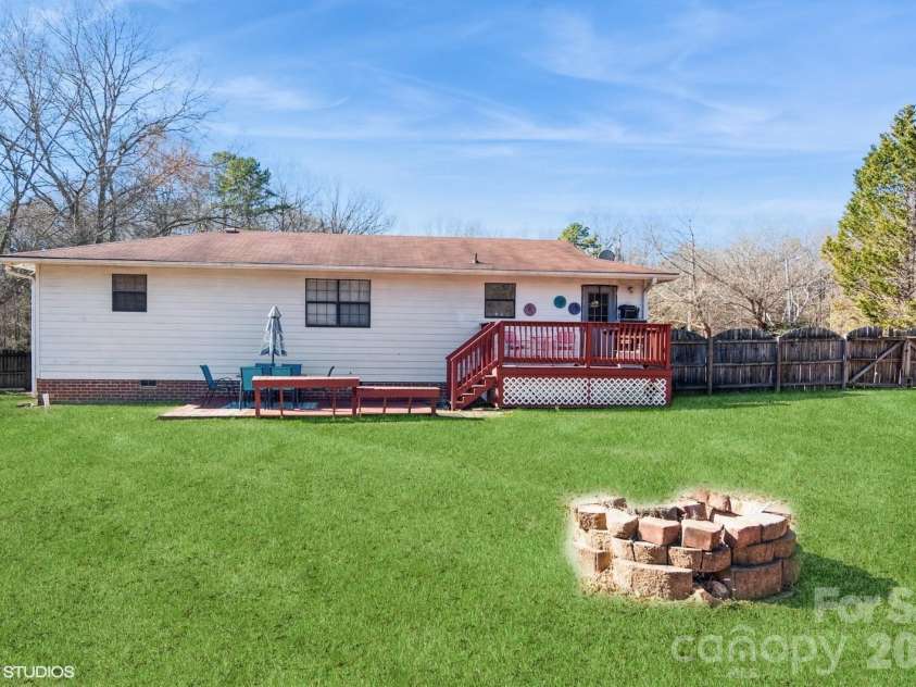 9938 Sandra Lane, Fort Mill, SC 29707.  MLS# CAR4398948, YatesRealty ID 34106. 