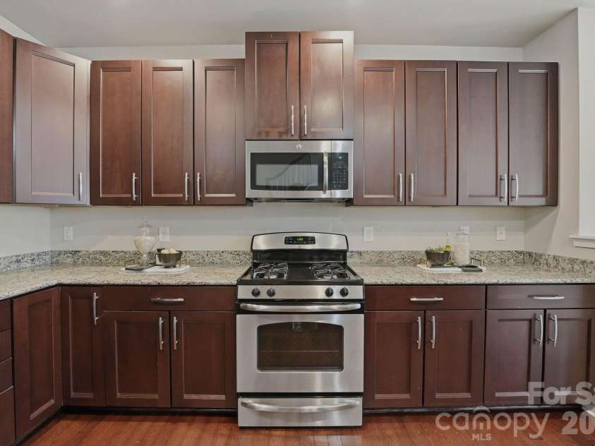 6226 Rockefeller Lane, Charlotte, NC 28210.  MLS# CAR4361301, YatesRealty ID 34108. 