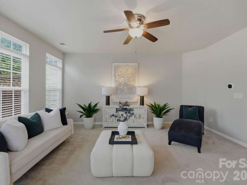 6226 Rockefeller Lane, Charlotte, NC 28210.  MLS# CAR4361301, YatesRealty ID 34108. 