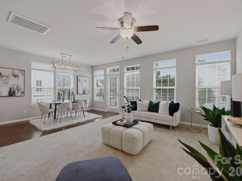 6226 Rockefeller Lane, Charlotte, NC 28210.  MLS# CAR4361301, YatesRealty ID 34108. 