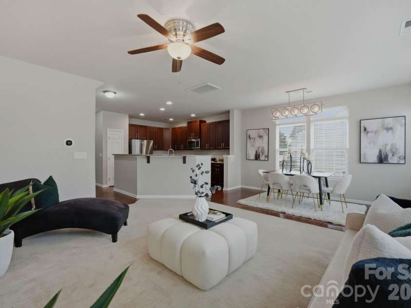 6226 Rockefeller Lane, Charlotte, NC 28210.  MLS# CAR4361301, YatesRealty ID 34108. 