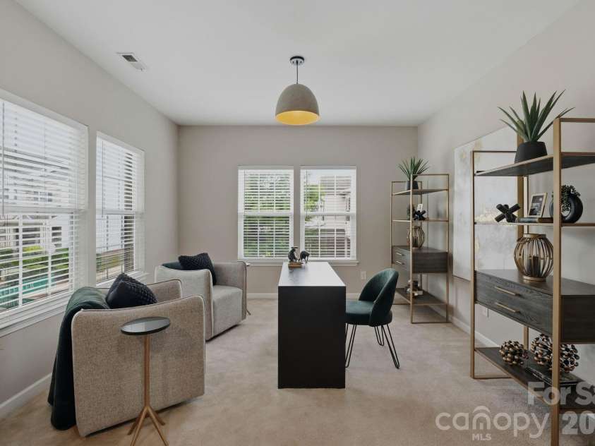 6226 Rockefeller Lane, Charlotte, NC 28210.  MLS# CAR4361301, YatesRealty ID 34108. 