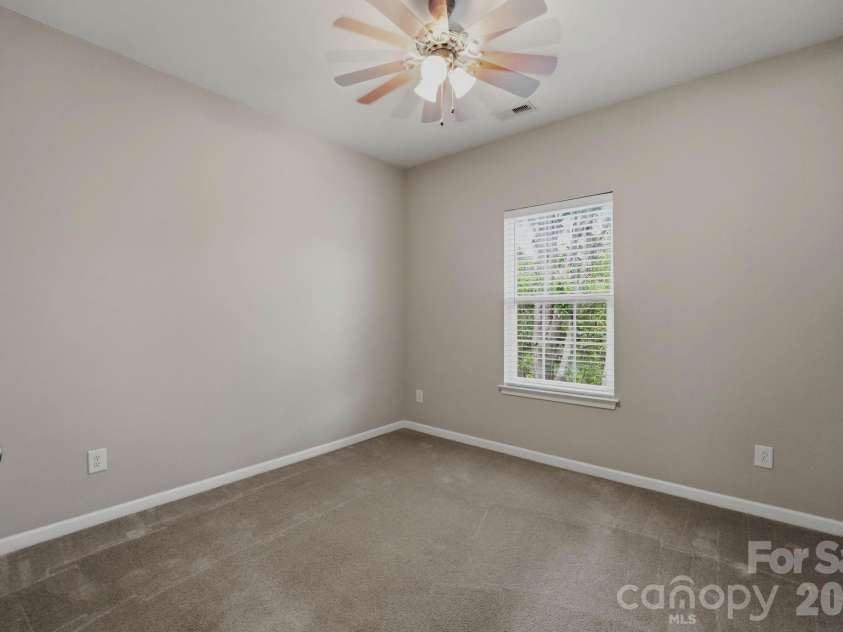 6226 Rockefeller Lane, Charlotte, NC 28210.  MLS# CAR4361301, YatesRealty ID 34108. 