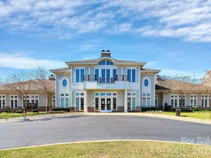 6226 Rockefeller Lane, Charlotte, NC 28210.  MLS# CAR4361301, YatesRealty ID 34108. 