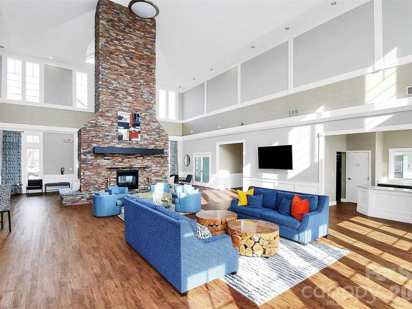 6226 Rockefeller Lane, Charlotte, NC 28210.  MLS# CAR4361301, YatesRealty ID 34108. 