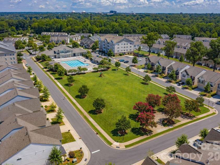 6226 Rockefeller Lane, Charlotte, NC 28210.  MLS# CAR4361301, YatesRealty ID 34108. 