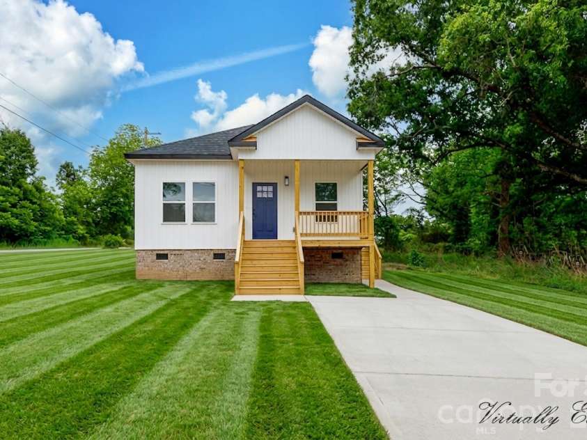 7.5 Wilson Avenue, Great Falls, SC 29055.  MLS# CAR4377657, YatesRealty ID 34109. 