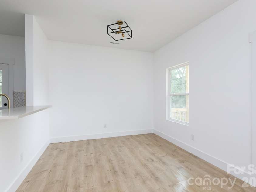 7.5 Wilson Avenue, Great Falls, SC 29055.  MLS# CAR4377657, YatesRealty ID 34109. 