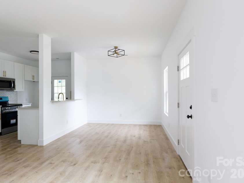 7.5 Wilson Avenue, Great Falls, SC 29055.  MLS# CAR4377657, YatesRealty ID 34109. 