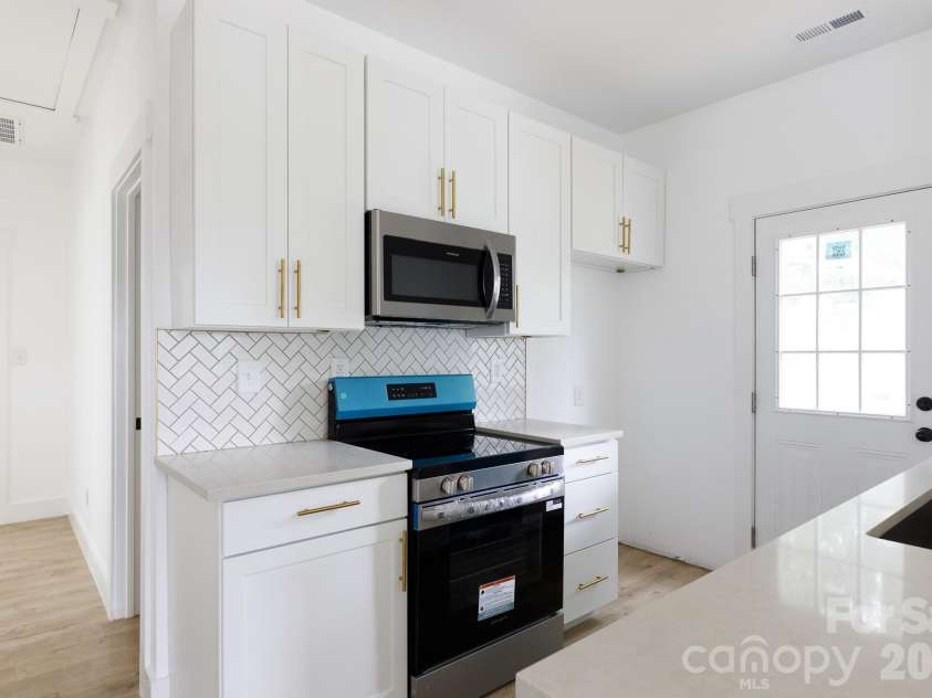 7.5 Wilson Avenue, Great Falls, SC 29055.  MLS# CAR4377657, YatesRealty ID 34109. 