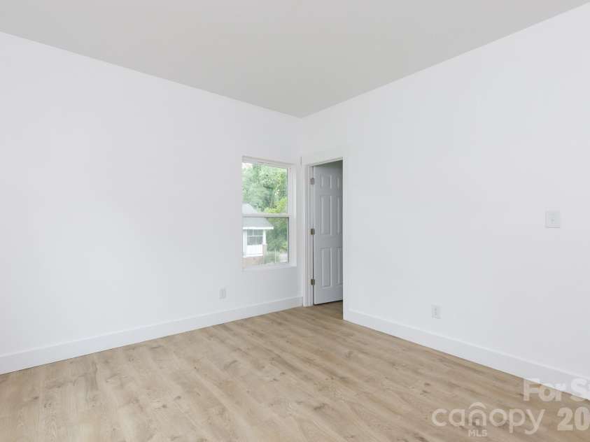 7.5 Wilson Avenue, Great Falls, SC 29055.  MLS# CAR4377657, YatesRealty ID 34109. 