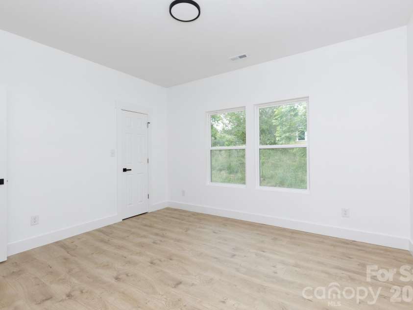 7.5 Wilson Avenue, Great Falls, SC 29055.  MLS# CAR4377657, YatesRealty ID 34109. 