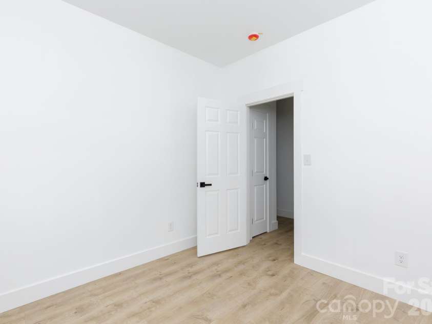 7.5 Wilson Avenue, Great Falls, SC 29055.  MLS# CAR4377657, YatesRealty ID 34109. 