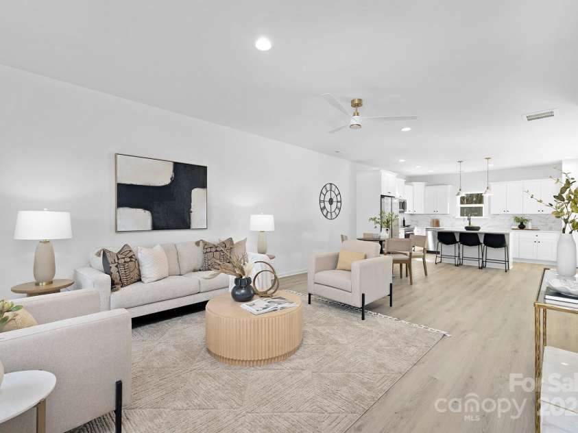 429 Huntersville Concord Road, Huntersville, NC 28078.  MLS# CAR4302299, YatesRealty ID 3411. Representation