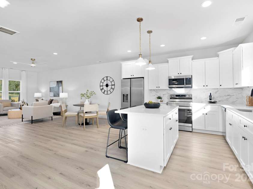 429 Huntersville Concord Road, Huntersville, NC 28078.  MLS# CAR4302299, YatesRealty ID 3411. Representation