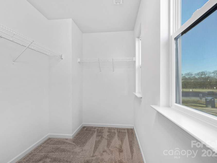 429 Huntersville Concord Road, Huntersville, NC 28078.  MLS# CAR4302299, YatesRealty ID 3411. Representation