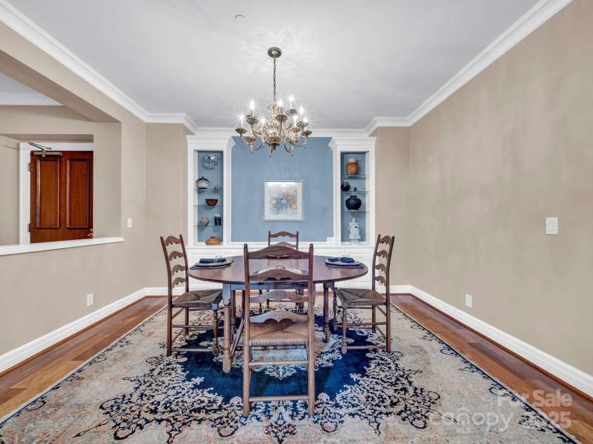 526 Church Street, Charlotte, NC 28202.  MLS# CAR4291951, YatesRealty ID 34110. 